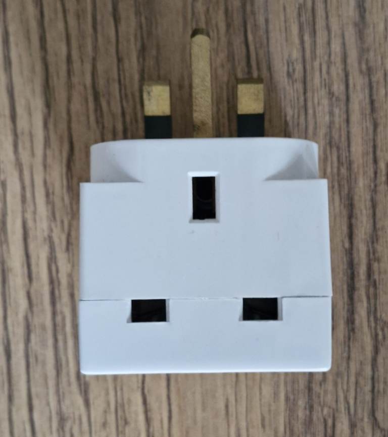 Listening Device Voice Activated Wireless GSM Spy Bug SIM Mains Adapter Plug 