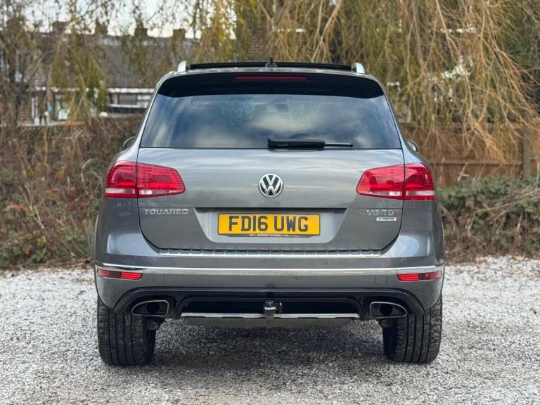 2016 Volkswagen Touareg 3.0 TDI V6 BlueMotion Tech R-Line Tiptronic 4WD Euro 6 (s/s) 5dr ESTATE D...
