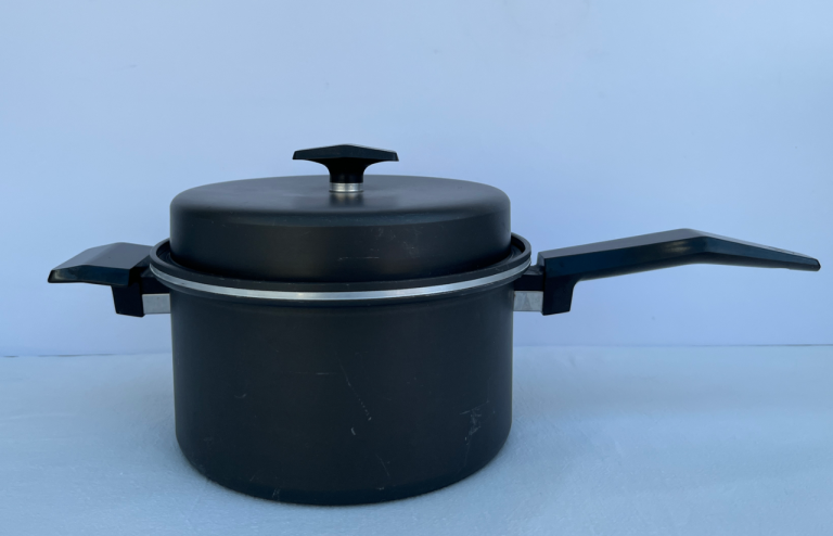 Vintage USA Miracle Maid Large Saucepan with Lid