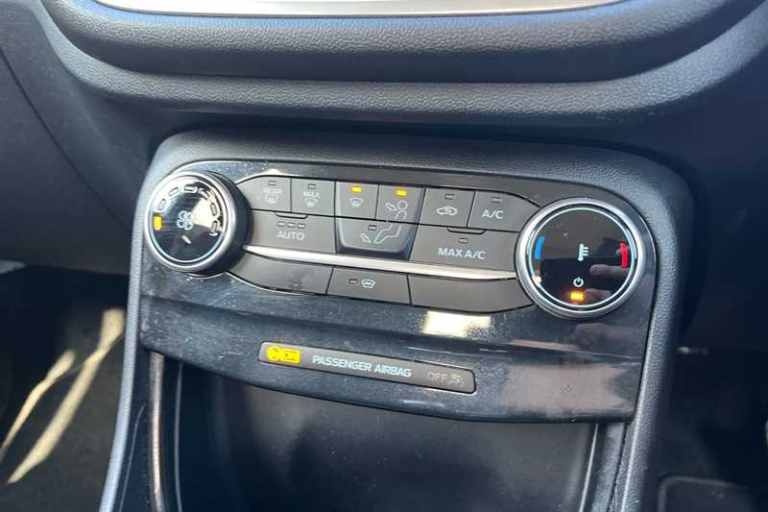 2022 Ford Puma 1.0 EcoBoost Hybrid mHEV Titanium 5dr DCT HATCHBACK PETROL Automatic