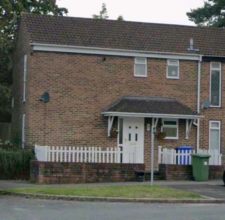 Spacious two bedroom end of terrace house in popular residential area of Crownwood , Bracknell