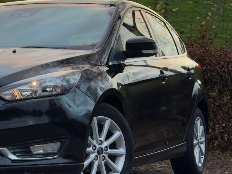 2015 Ford Focus 1.0T EcoBoost Titanium Euro 6 (s/s) 5dr HATCHBACK Petrol Manual