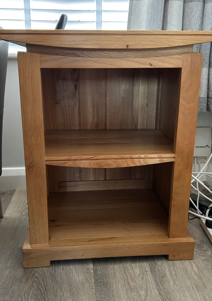 Oak Furnitureland Bedside Cabinet/Console Cabinet