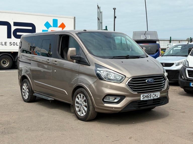 FORD TOURNEO TITANIUM 6 SEAT WITH ALLOY WHEELS AND AIRCON