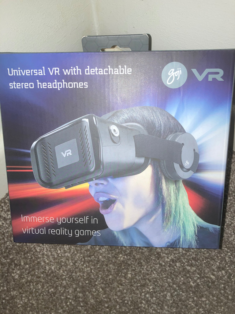 Universal VR Headset