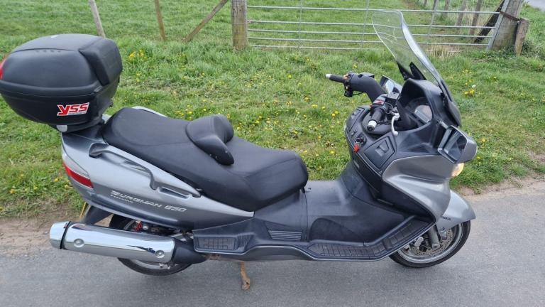 2009 Suzuki Burgman 650 Executive Scooter Petrol CVT Euro 4 54 ps