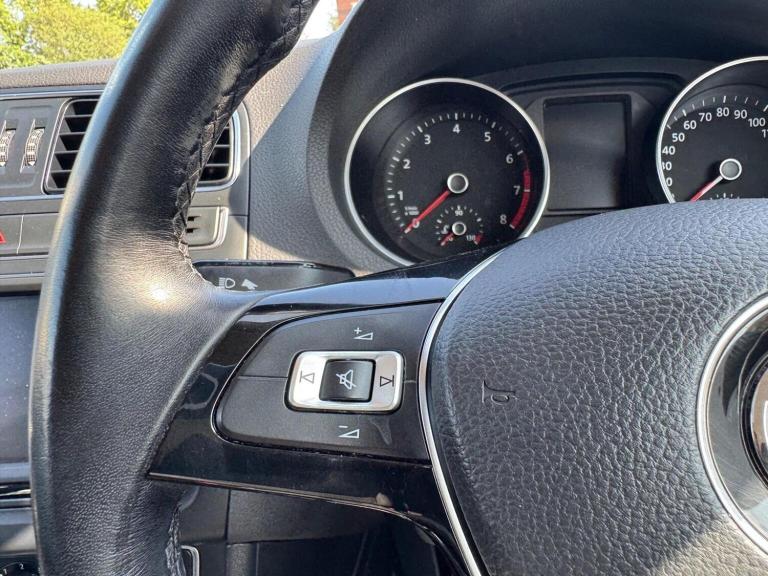 VOLKSWAGEN POLO 1.0 BlueMotion Tech SE Euro 6 (s/s) 3dr 2014