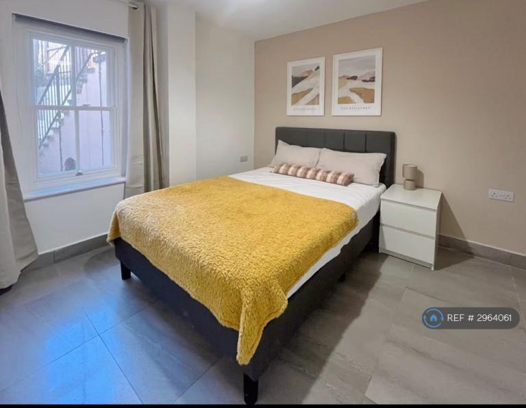 1 bedroom flat in Chesterton Road, Cambridge, CB4 (1 bed) (#2964061)