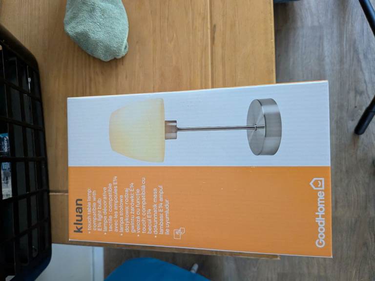 Kluan desk light 