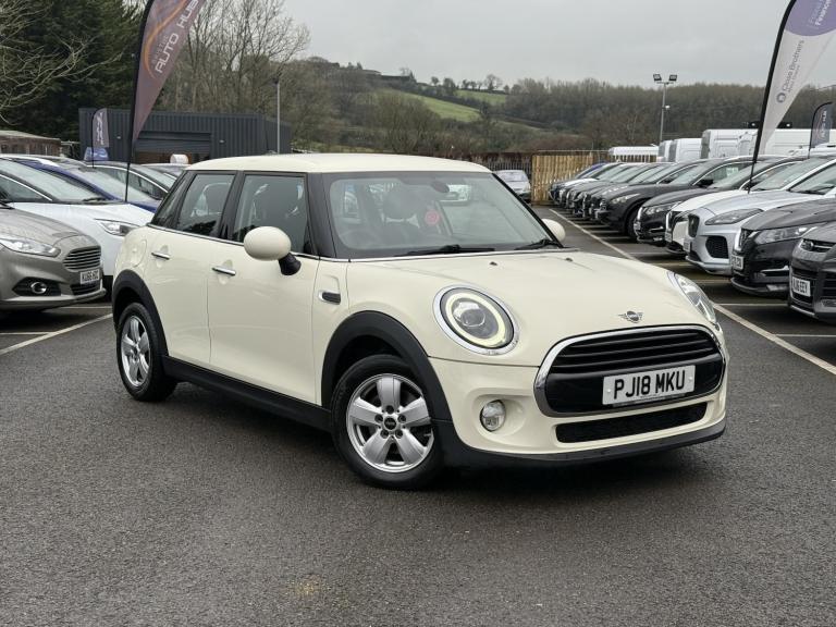 2018 MINI HATCH 1.5 5-Door Hatch Cooper ULEZ Petrol Manual 5 Door