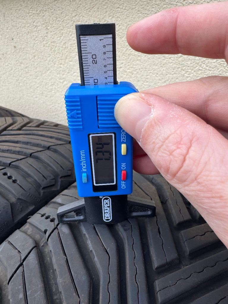 225 40 18 Michelin Cross Climate 2 tyres 7mm all season winter tyres