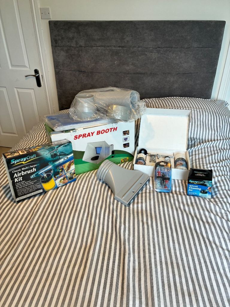 New SprayCraft Airbrush Kit with Spray Booth – Unused