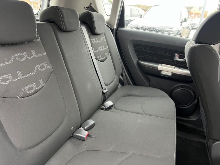 2013 Kia Soul 1.6 CRDi 2 5dr Auto HATCHBACK Diesel Automatic