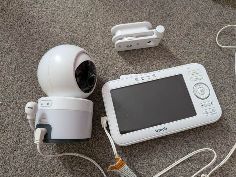 VTech Baby Monitor with Camera and Parent Unit – Good Condition
