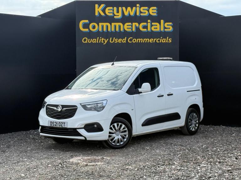 2021 Vauxhall Combo 2000 1.5 Turbo D 100ps H1 Sportive Van PANEL VAN DIESEL Manual