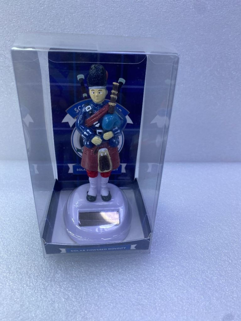 Solar Powered Bagpiper Figurine
