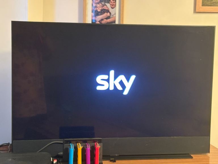 Sky Glass TV – Black, 43” 