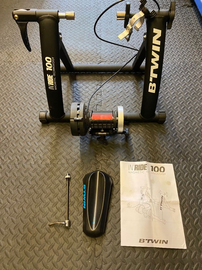 B'TWIN IN'RIDE 100 Magnetic Foldable Indoor Turbo Trainer