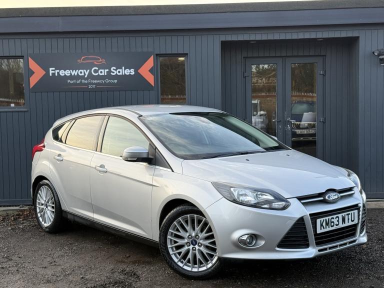 FORD FOCUS 1.0T EcoBoost Zetec 5dr Petrol Manual, 11 Stamps, New Wetbelt, BT