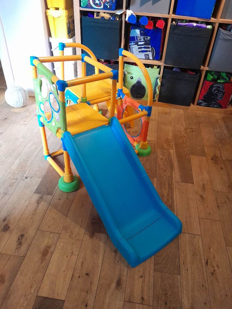 Grow'n up climb an slide for toddlers