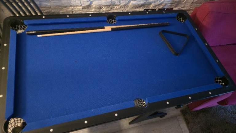 Riley 5ft pool table