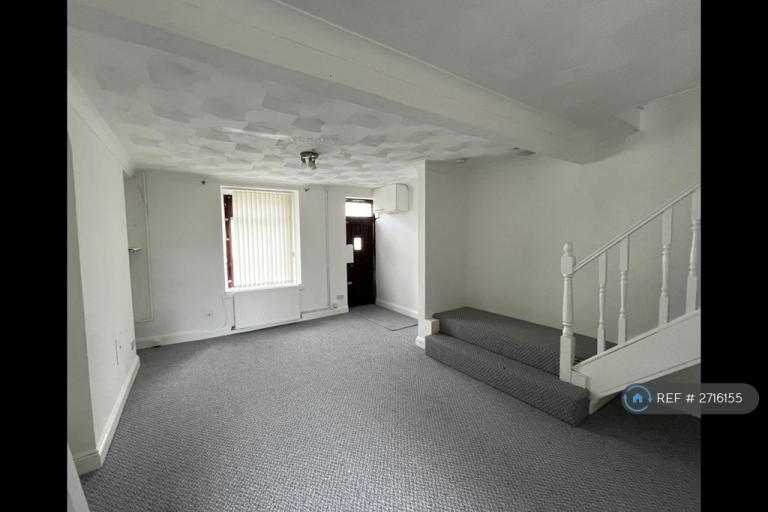 3 bedroom house in Robert Street, Manselton, Swansea, SA5 (3 bed) (#2716155)