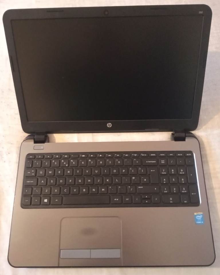 Laptop HP 250 G3