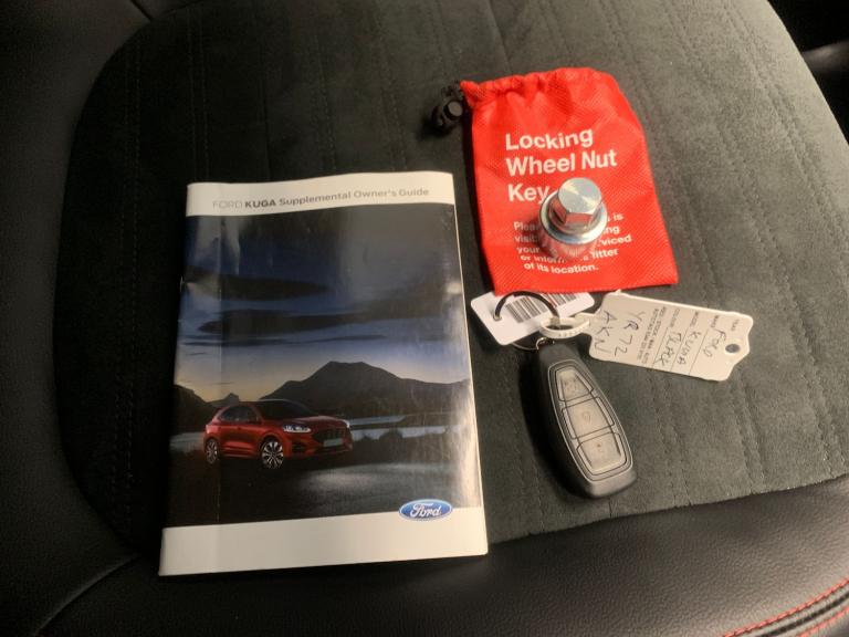 2022 Ford Kuga 2.5 EcoBoost Duratec 14.4kWh ST-Line X SUV 5dr Petrol Plug-in Hybrid CVT Eu Suv PE...