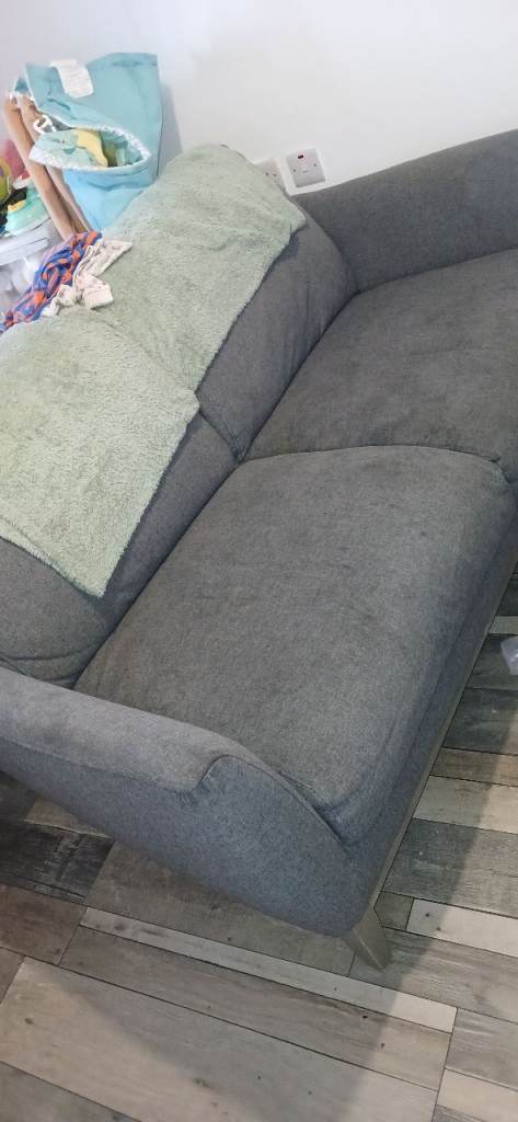 2 sofas