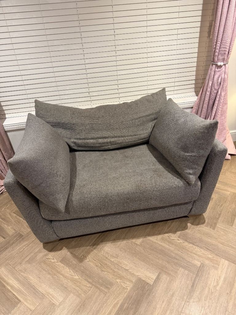 3 piece sofa GOOD CONDITION 