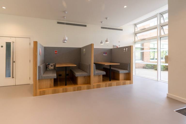 Fareham - PO15 7AZ \ Coworking Space with Flexible Desk Options