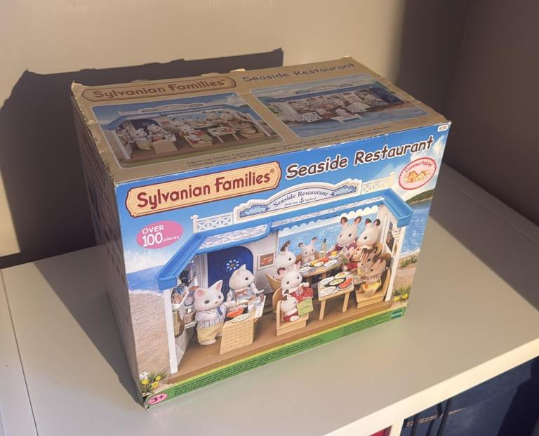 Sylvanian Families Seaside Restaurant - boxed