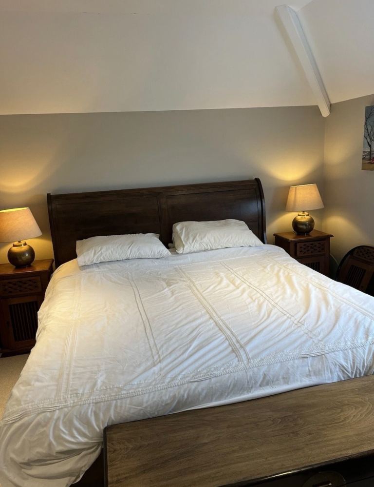 Super king sleigh bed 