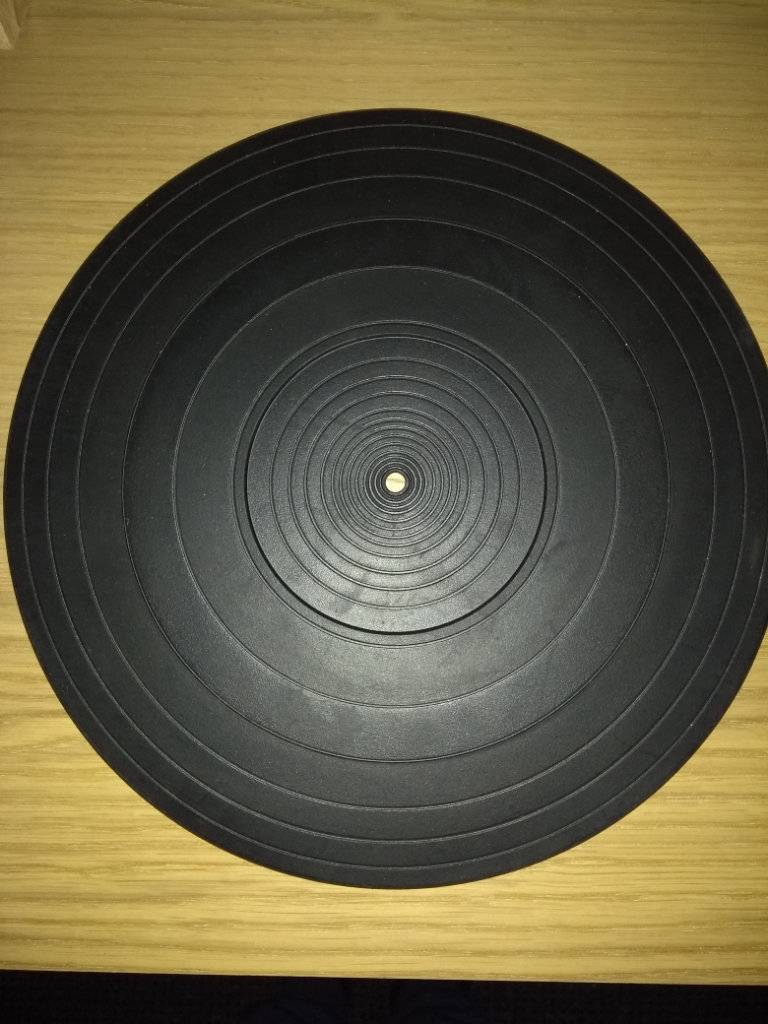 RECORD SLIP MAT FOR TURNTABLES