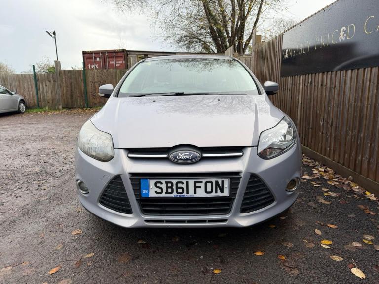 2012 Ford Focus 1.6 Zetec Euro 5 5dr HATCHBACK Petrol Manual