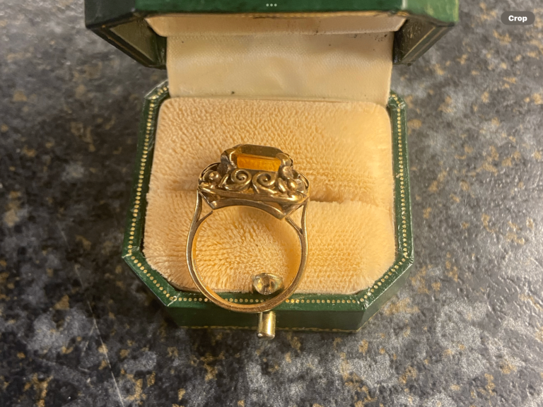 9ct Rose Gold & Citrine large, heavy vintage ring. Size M weight 6.7g coll/del only