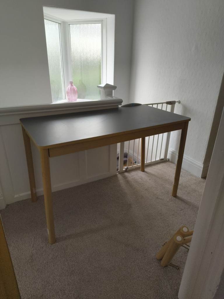 Table and bench set