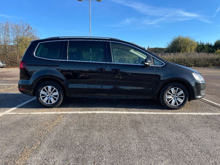 Volkswagen SHARAN MPV 2017 Semi-Auto, 1968 (cc), 5 doors