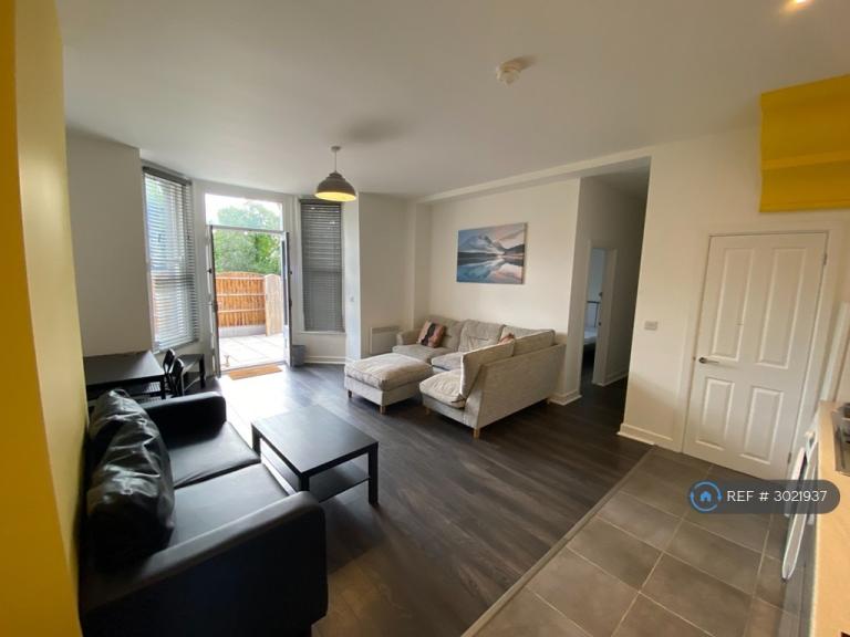 2 bedroom flat in Sherwood Rise, Nottingham, NG7 (2 bed) (#3021937)