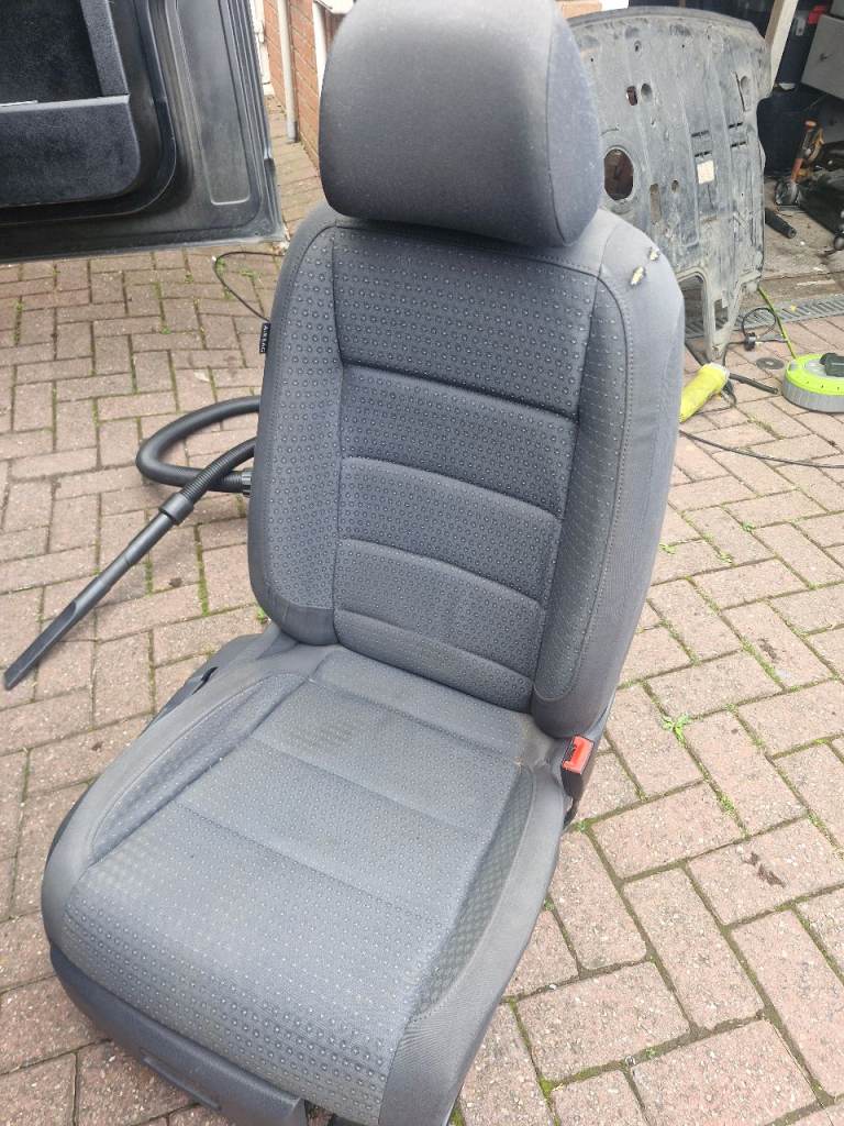 Vw touran/caddy seats