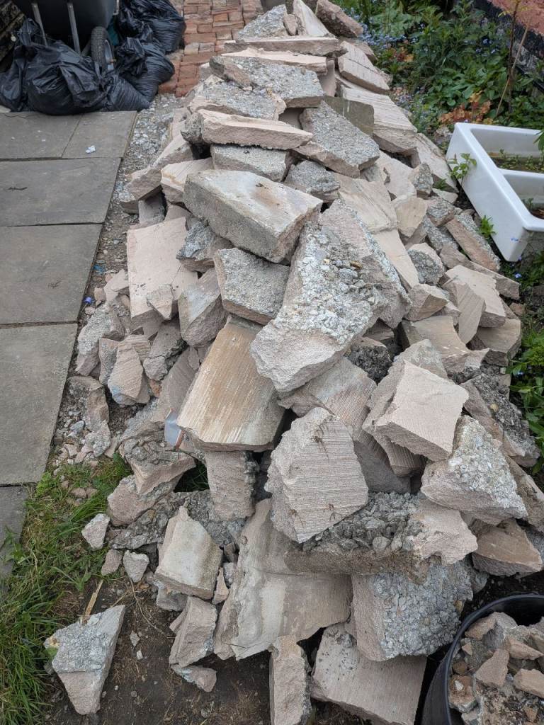 Free rubble/concrete/hardcore 