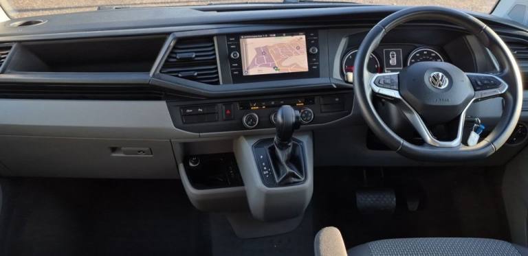 2020 20 VOLKSWAGEN TRANSPORTER 2.0 TDI T32 HIGHLINE KOMBI DOUBLE CAB 5DR DSG SWB