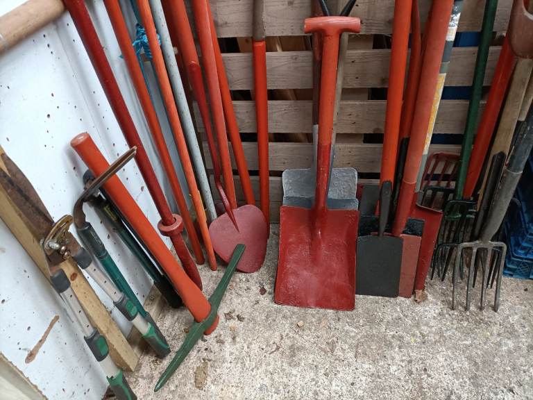 (NEW PICS) Garden Tools inc  Forks, Spades, Shovels etc £8 EACH in Cornwall PL17