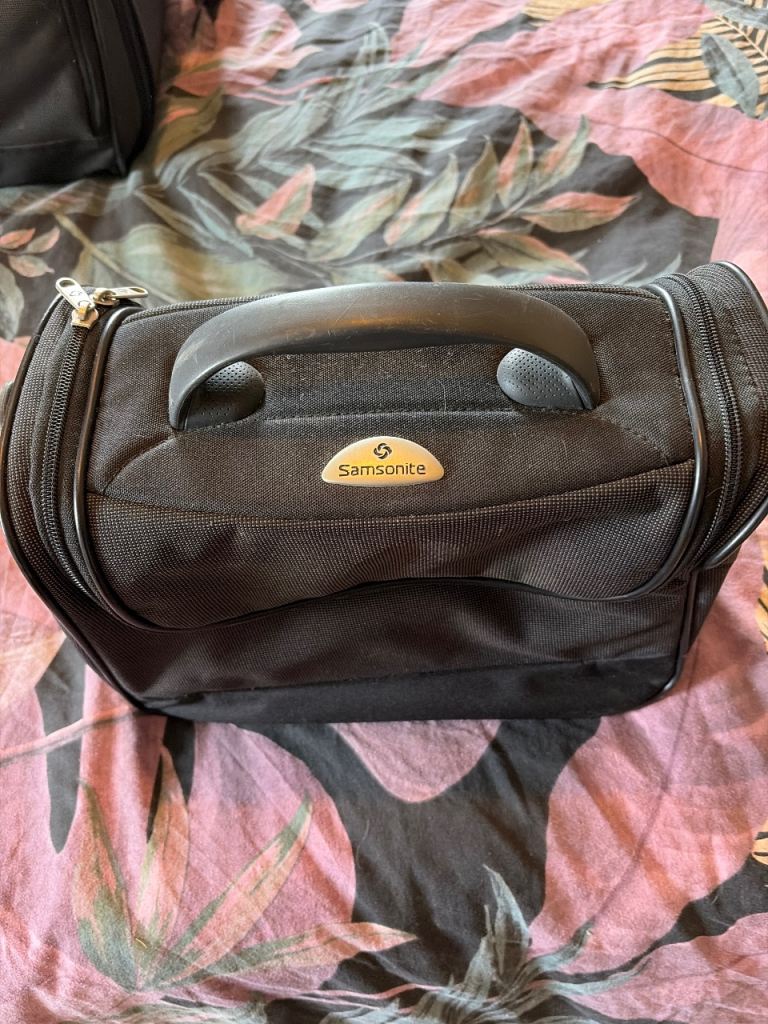 Samsonite vanity case