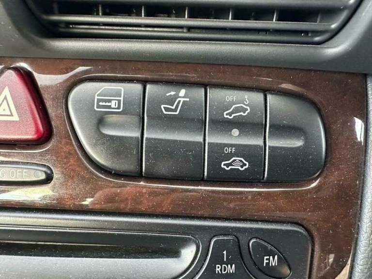 2003 Mercedes-Benz C Class 1.8 C180 Kompressor Elegance SE 4dr Petrol Automatic