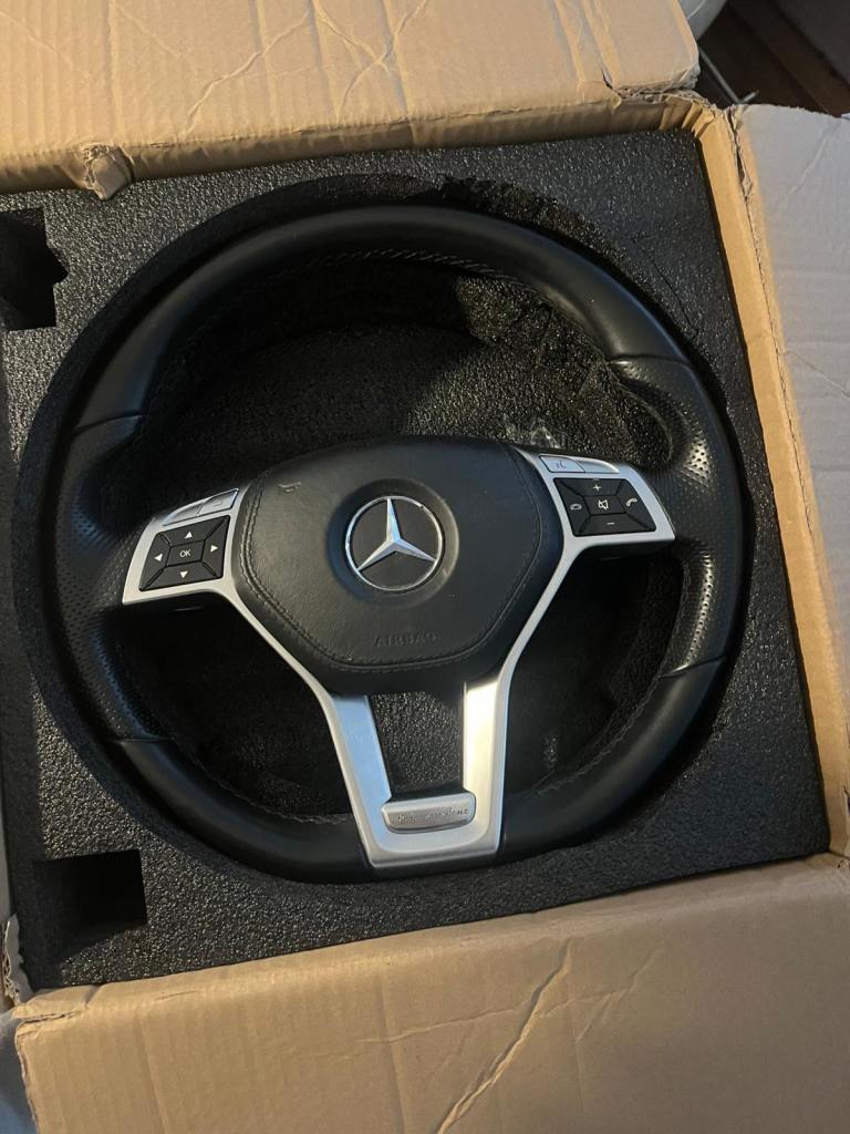MERCEDES SL350 STEERING WHEEL – OEM – FREE UK DELIVERY