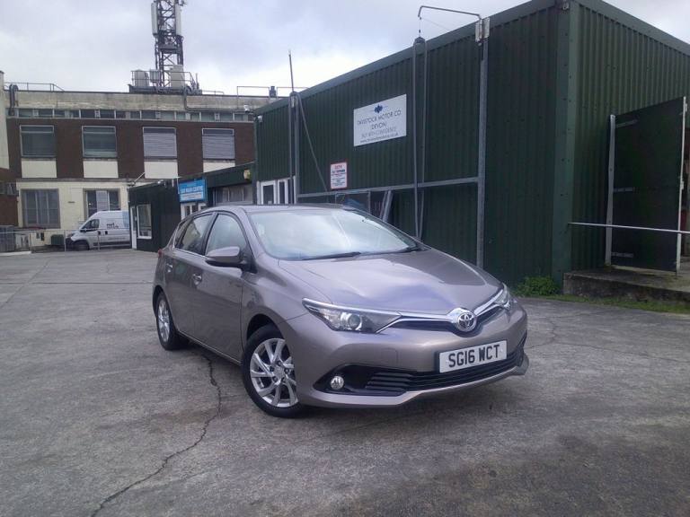 image for 2016 Toyota Auris 1.6 D-4D Icon Hatchback 5dr Diesel Manual Euro 6 (s/s) (112 ps) Hatchback Diese...