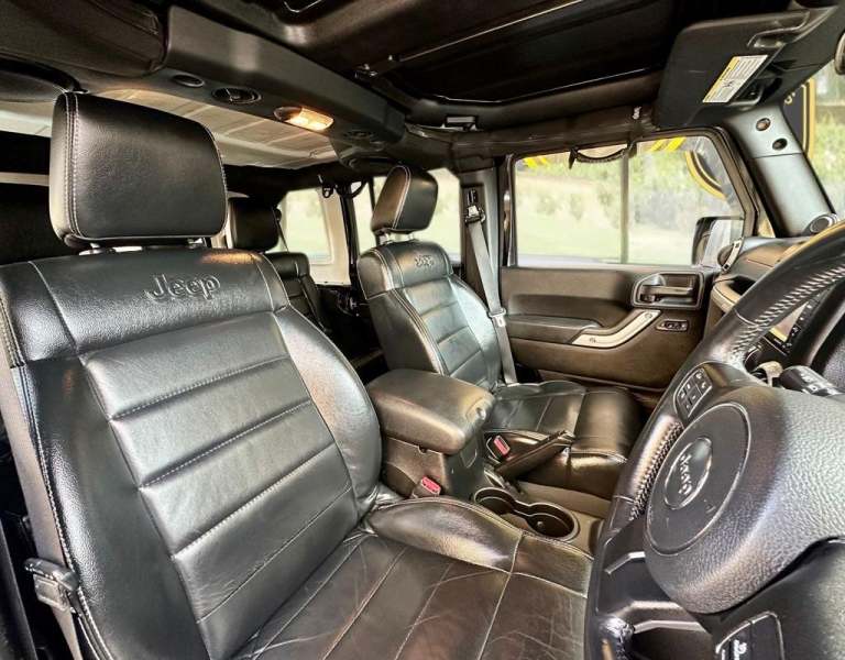 2012 Jeep Wrangler 2.8 CRD Black Edition II Auto 4WD Euro 5 4dr CONVERTIBLE Diesel Automatic