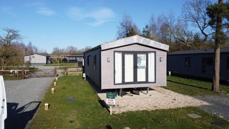 Regal Hemsworth in Woodhall Spa  - Lodge / Caravan 