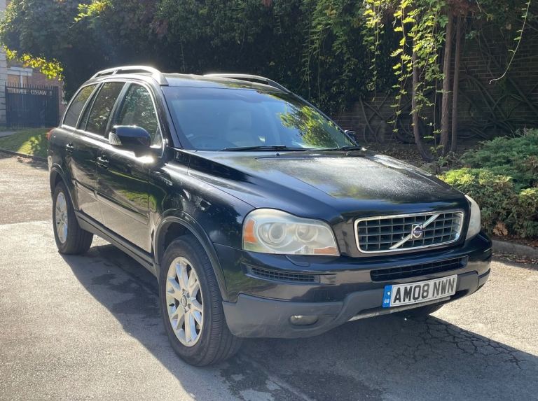 Volvo XC90 2.4 D5 AWD - Automatic - 7 Seater - MOT - 4x4 - not navara jeep shogun